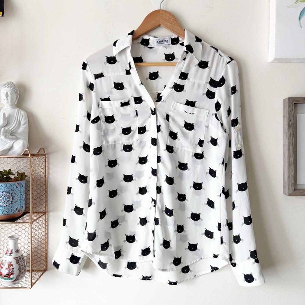 Express Portofino Button Down Blouse Ivory Black Cat Rare Print Size Small - Picture 3 of 14